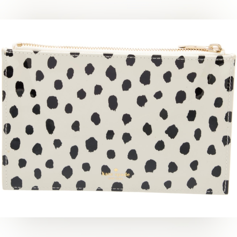 Kate Spade New York Patent Leather Logo Clutch White & Black beautiful